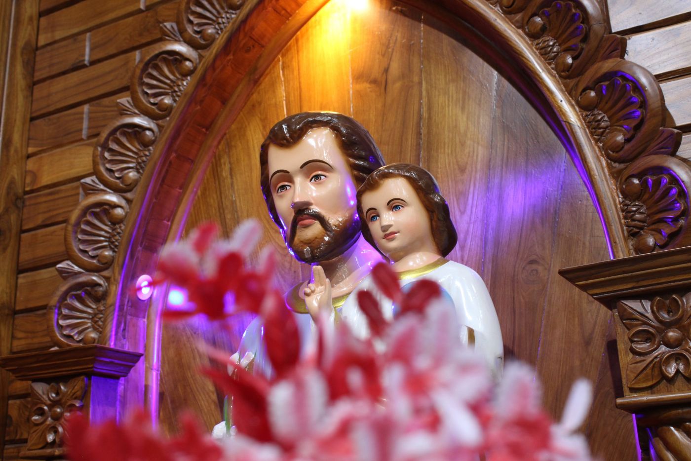 Moments of faith at St Luke's