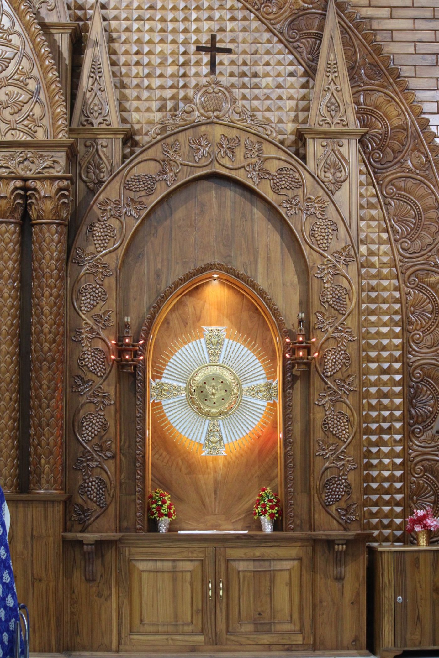 Liturgy at St Luke's Defence Colony