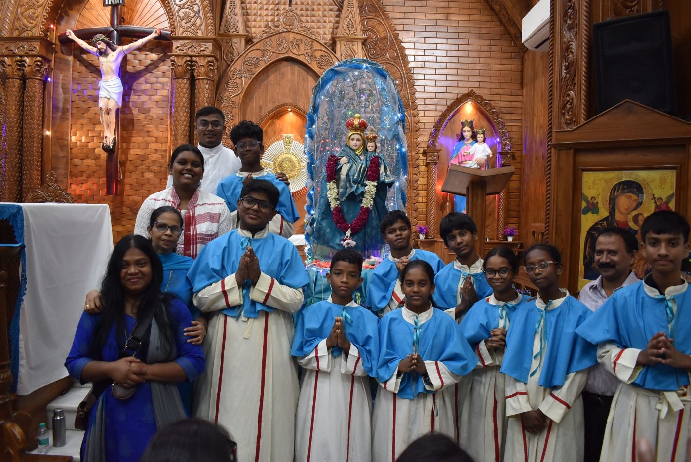 Closing moments of the feast